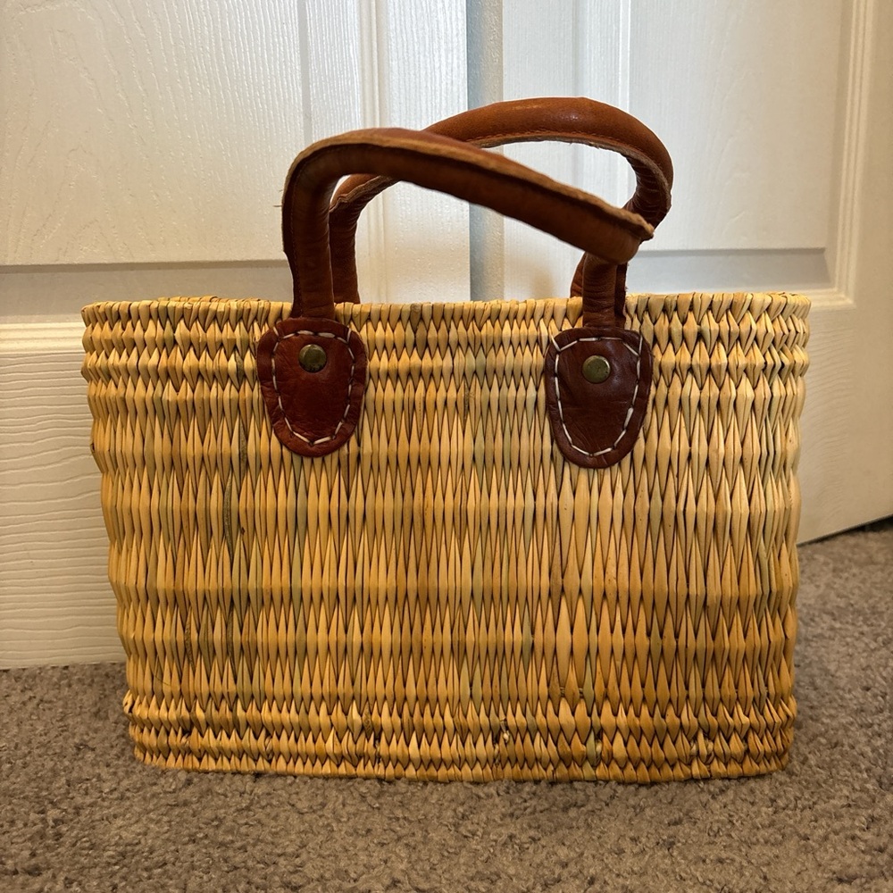 Tan Woven Straw Tote Bag with Brown Leather Handles